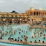 アパート Little Americas Park ブダペスト